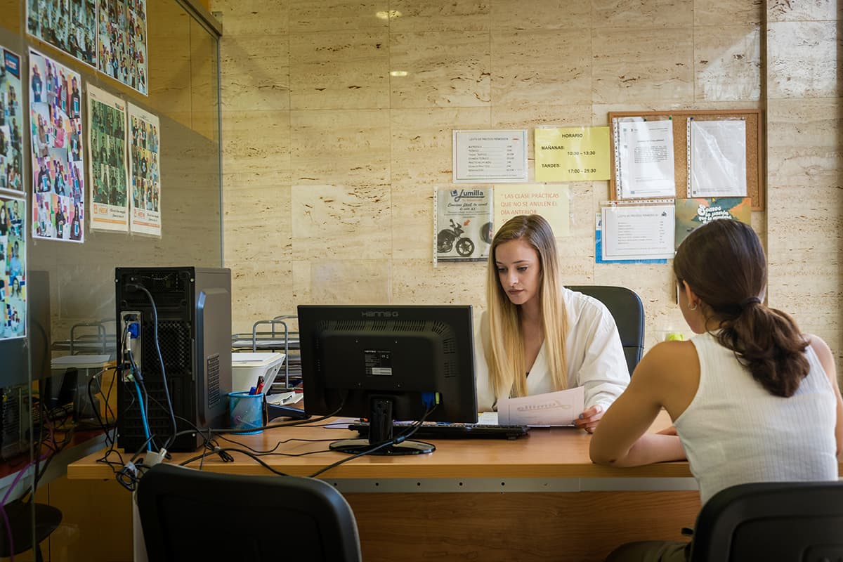 instalaciones autoescuela jumilla 02