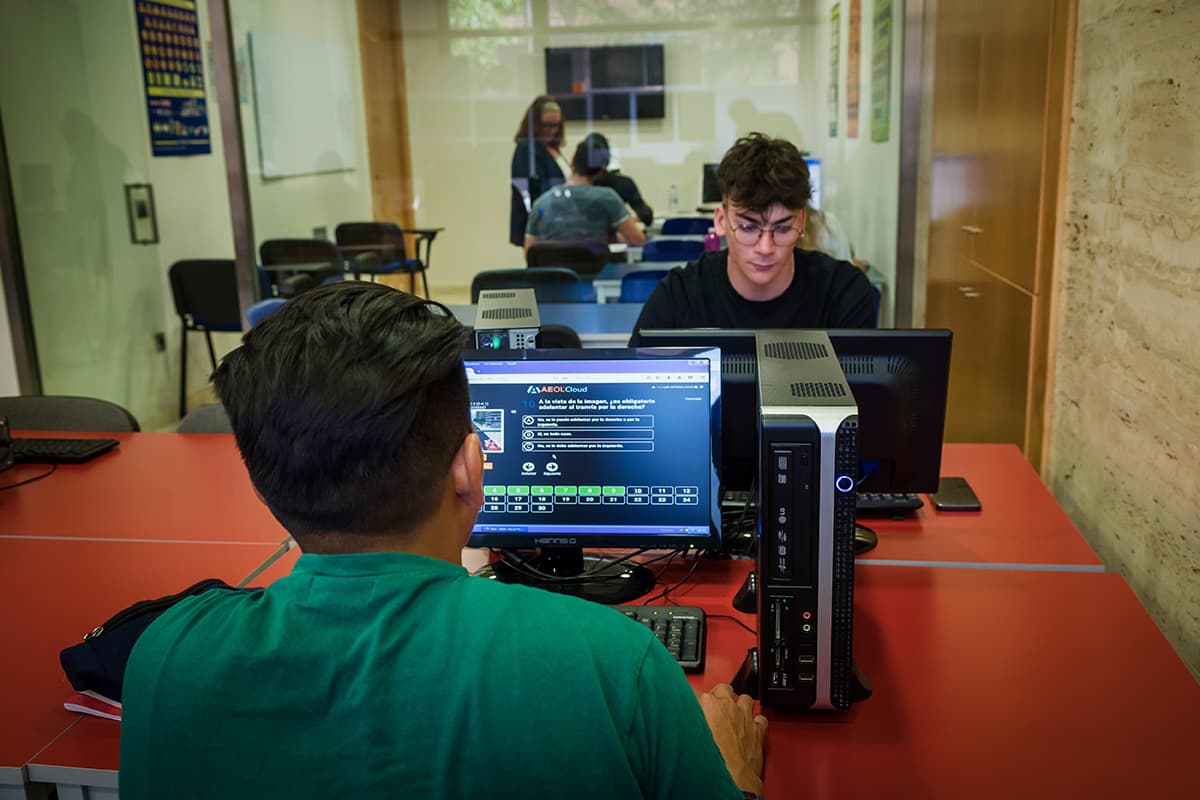 instalaciones autoescuela jumilla 03